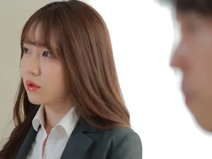 Băng đảng 91C thoát lưới, chủ nhân trở lại, tài xế cũ là tuyệt nhất ❤️ Phòng doanh nghiệp quan hệ với gái gọi chân dài mông căng, vừa nghe nhạc vừa hát rất kích thích, khi quan hệ còn được đặt một tờ giấy vào cu...