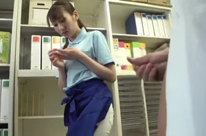 Ngủ chung với dì trong khách sạn