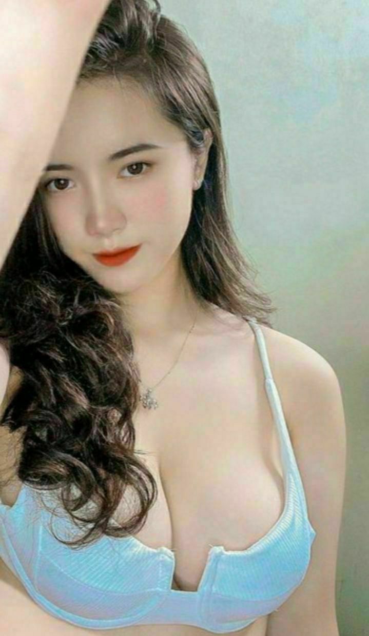 em chỉ đút vào 1cm thôi mà chị phim sex